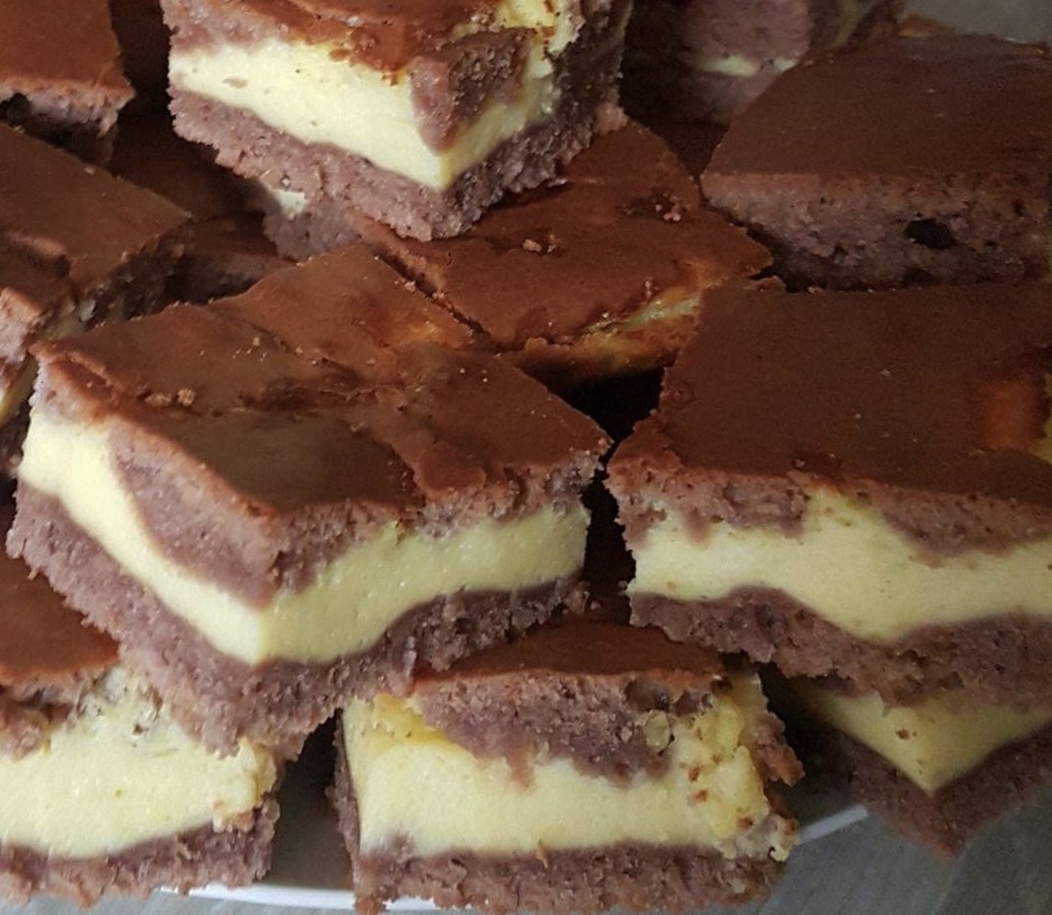 Den godaste cheesecaken jag någonsin ätit: Chokladdeg med frukt och mjukostfyllning!